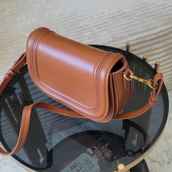 Zara Handbags - Zara Tan Leather Crossbody Bag